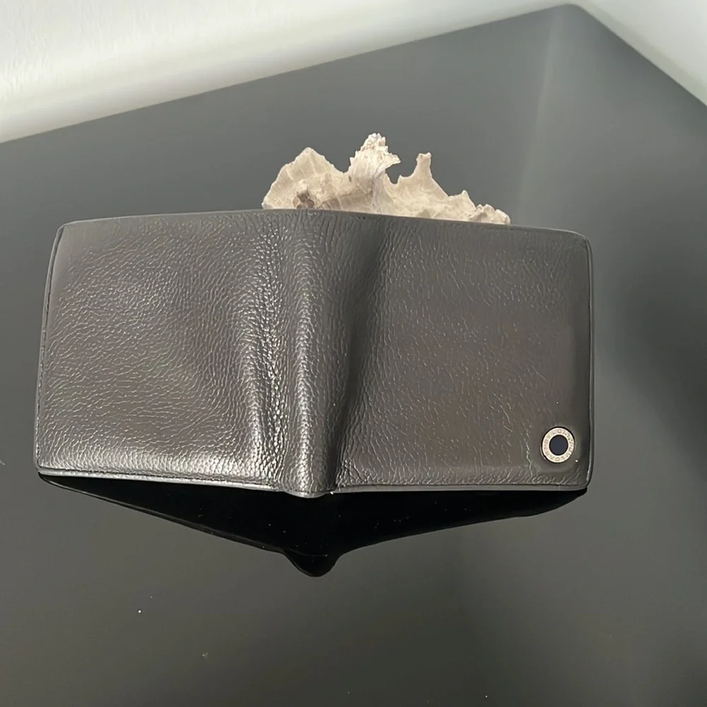 Men’s Bvlgari bifold wallet